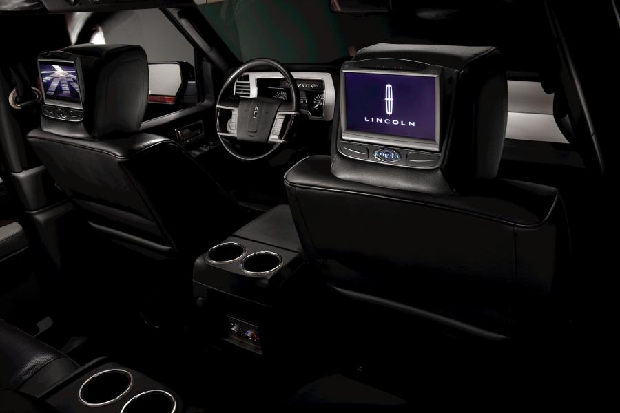  Lincoln Navigator 2006 года  (фото 46 из 82)